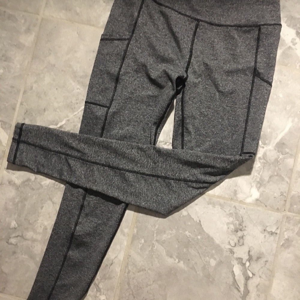 Gray 7/8 leggings